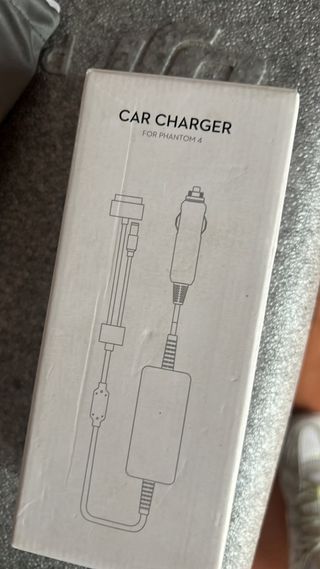 Cargador de dron + alas de dron