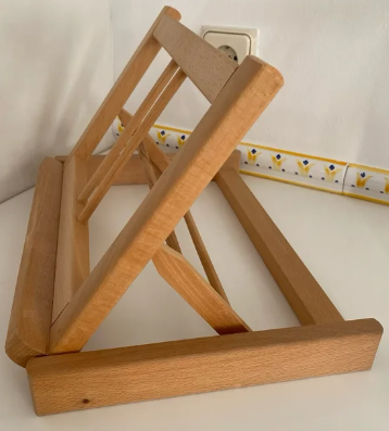 Atril de madera maciza sin tratar