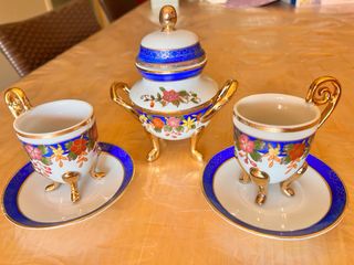 Set Tazzine Bone China - dettagli dorati e blu