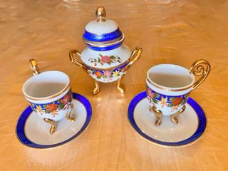 Set Tazzine Bone China - dettagli dorati e blu