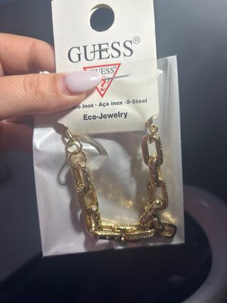 Conjunto Pendientes Triángulo Guess
