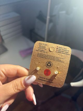 Conjunto Pendientes Triángulo Guess