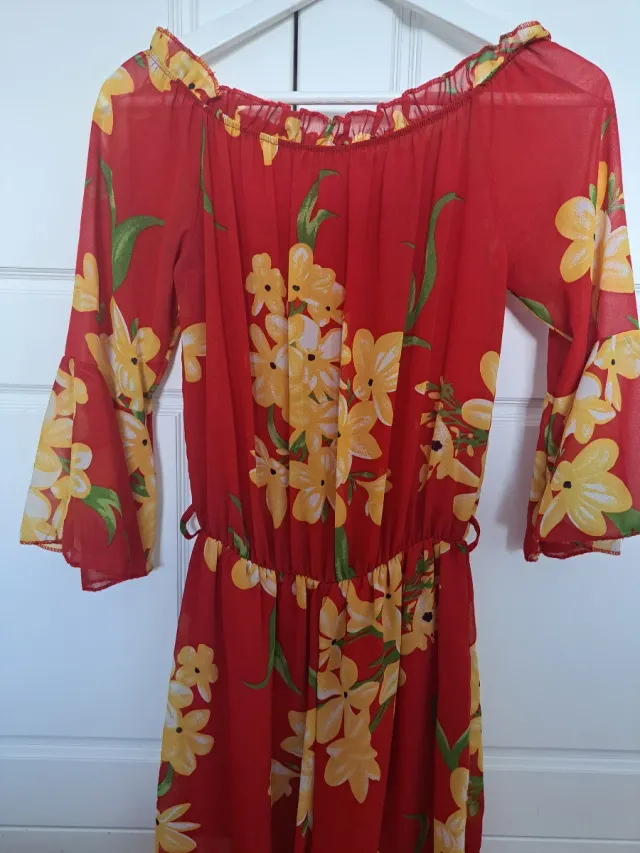 Mono corto floral mujer