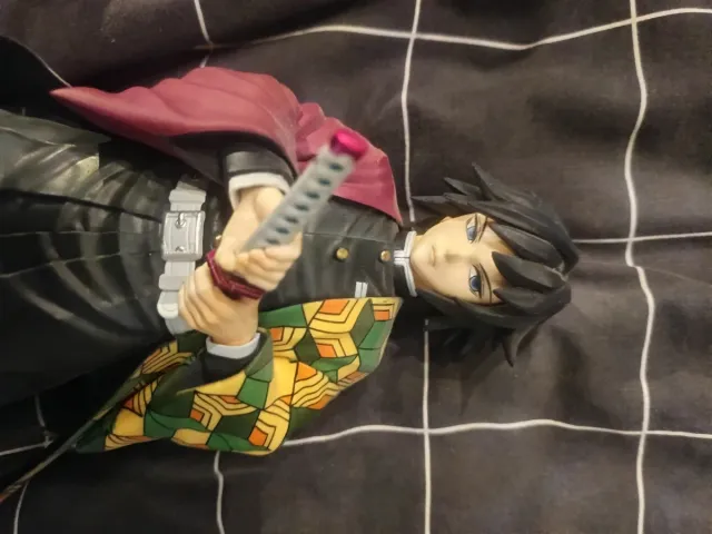 Figura Tomioka Grande