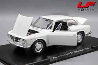 1:24 Alfa Romeo Giulia GT 1300 - Auto Vintage
