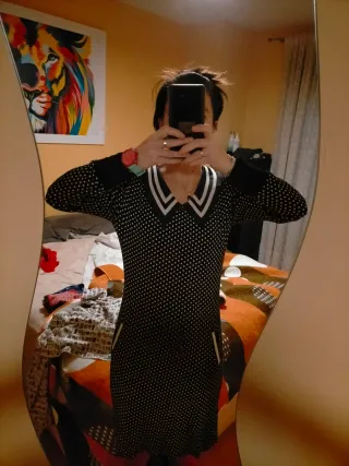 Vestido de lunares blanco y negro