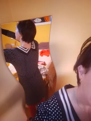 Vestido de lunares blanco y negro