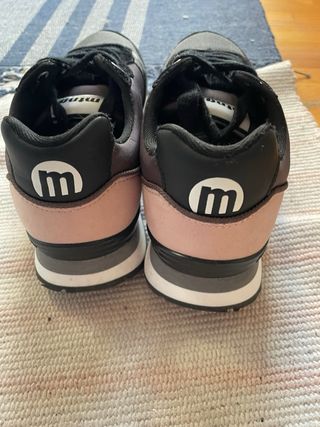 Zapatillas Mustang Mujer Negras y Rosas