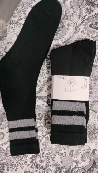 4 pares calcetines TEX Basic negros/grises.