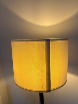 Lámpara de pie Ikea LAUTERS marrón fresno