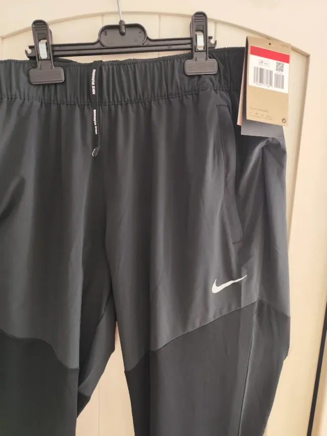 Pantalón Nike Negro
