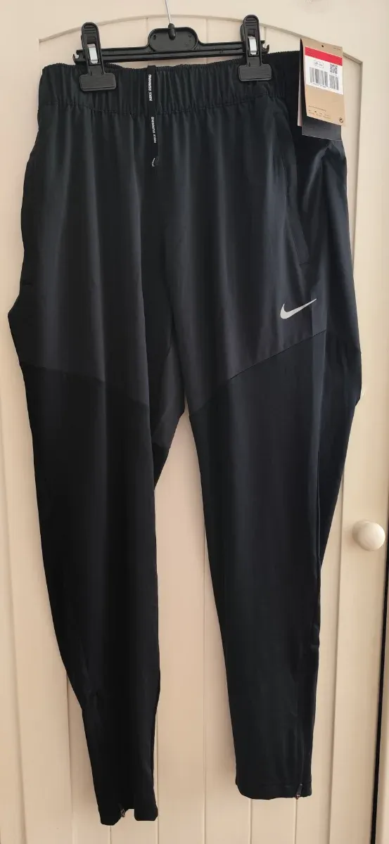 Pantalón Nike Negro