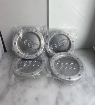 4 Tapabujes Audi 146mm modelo RS4 old