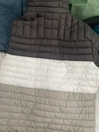 Chaqueta Tommy Hilfiger acolchada (LEO OFERTAS)