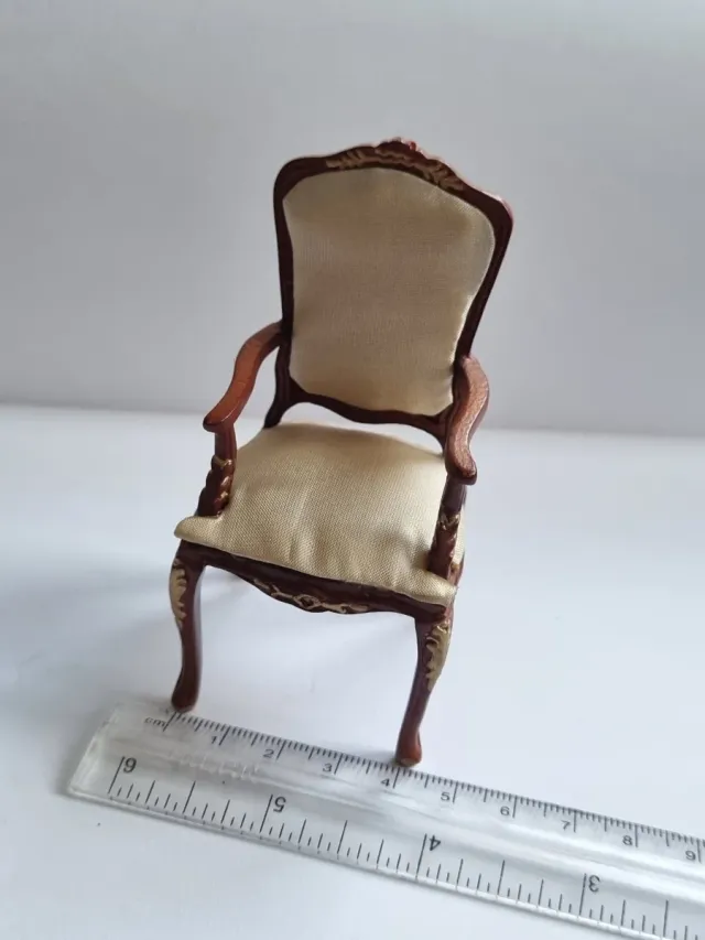 Silla Casa Muñecas Estilo Clásico Madera. Año 2000