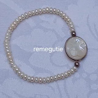 Pulsera Tous perlas y camafeo