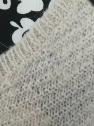 Jersey cuello pico beige