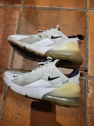 Nike Air Max 270 Bianche Uomo/Donna