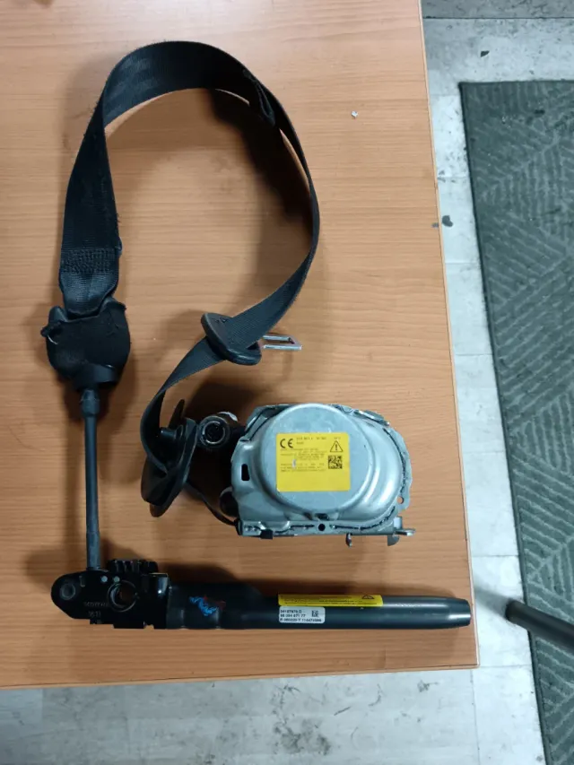 Cinturón de seguridad coche