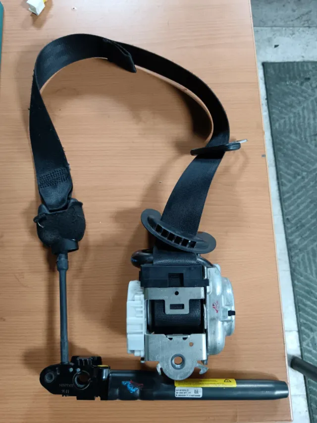 Cinturón de seguridad coche