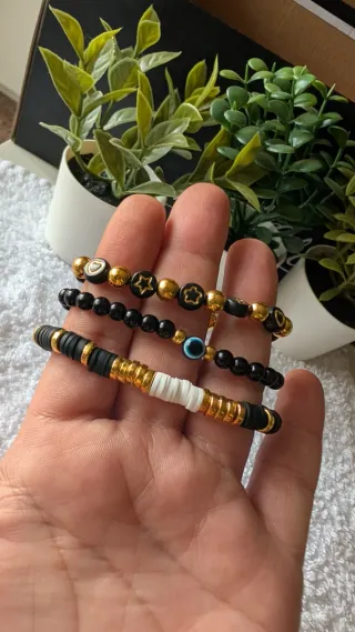 Pack 3 Pulseras Negras y Doradas Artesanales