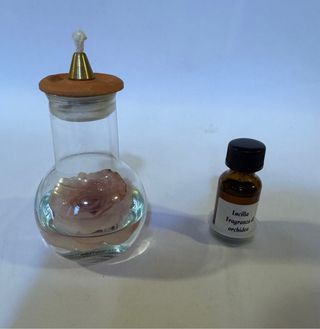 Lampada a stoppino artigianale con fiore