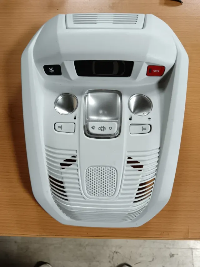 Panel Interior Coche con Conectores