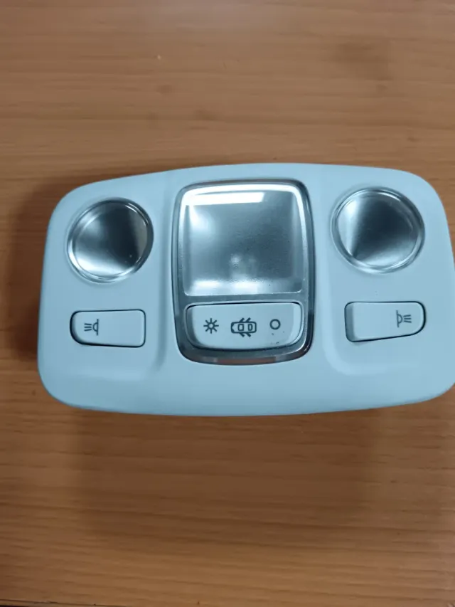 Panel Interior Coche con Conectores