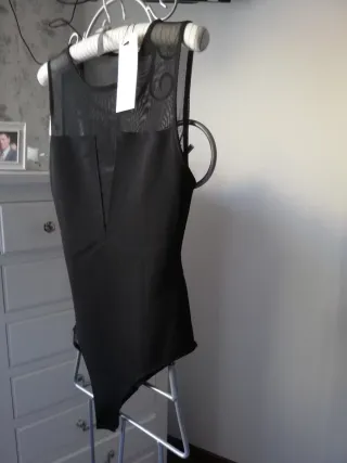 Body negro crepe y tul Zara