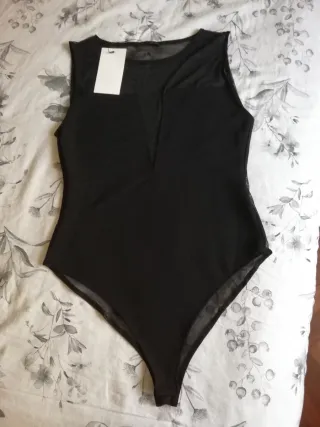 Body negro crepe y tul Zara