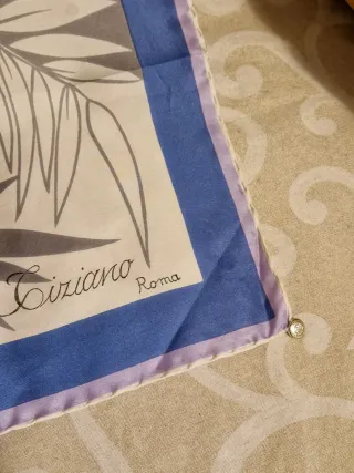 Foulard in pura seta Tiziano Roma