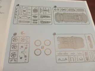 Maqueta Revell Porsche Panamera Turbo Nivel 3