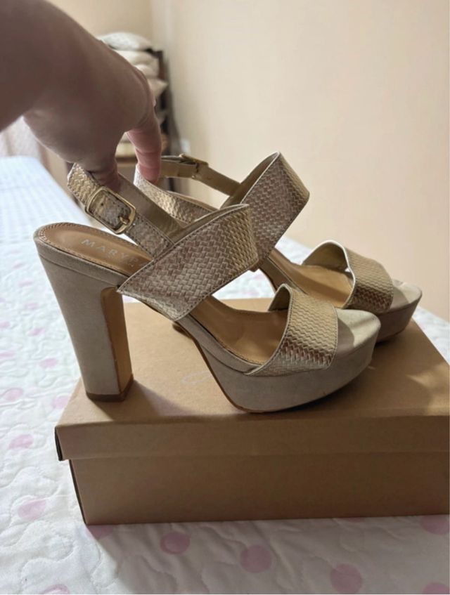 Tacones Marypaz Beige y Dorado