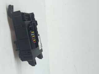 CAJA RELES / FUSIBLES OPEL CORSA D