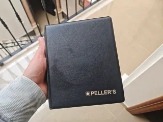 Libro de colección negro