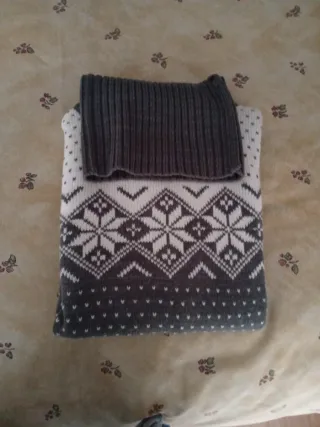 Jersey Navideño Cuello Alto Gris y Blanco