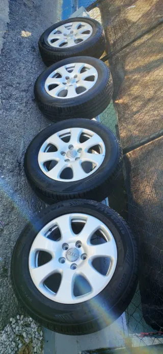 Llantas para Audi q7 .  Impecables.  Tlf:622720125