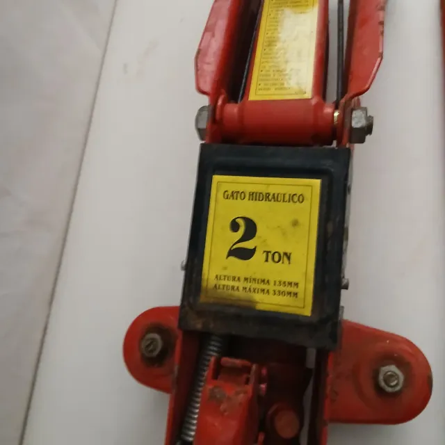 Gato Hidráulico 2 Toneladas Rojo