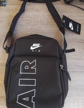 Bolso bandolera Nike negro