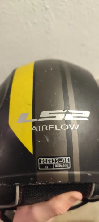 Casco LS2 Negro con Rayas Amarillas