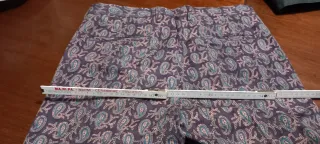 Pantaloni uomo fantasia.