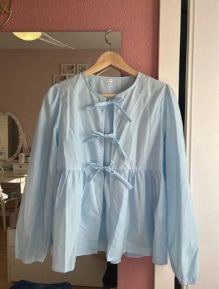 Camisa azul popelín lazo talla M
