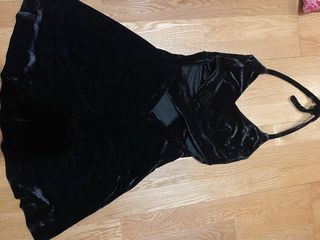 Mini abito in velluto nero