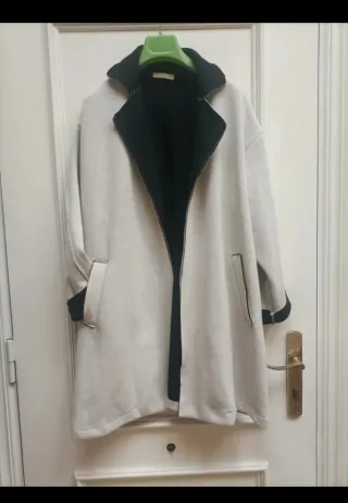 Abrigo punto talla única beige/negro