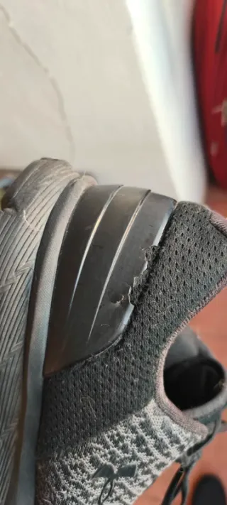 Under Armour Charged Escape Zapatillas