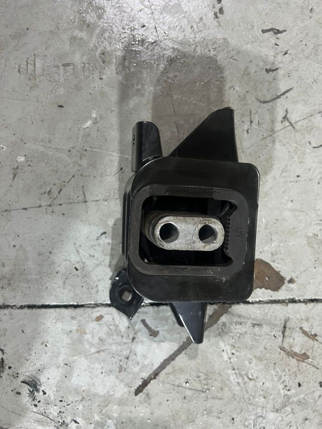 Soporte Motor Hyundai 220324299661