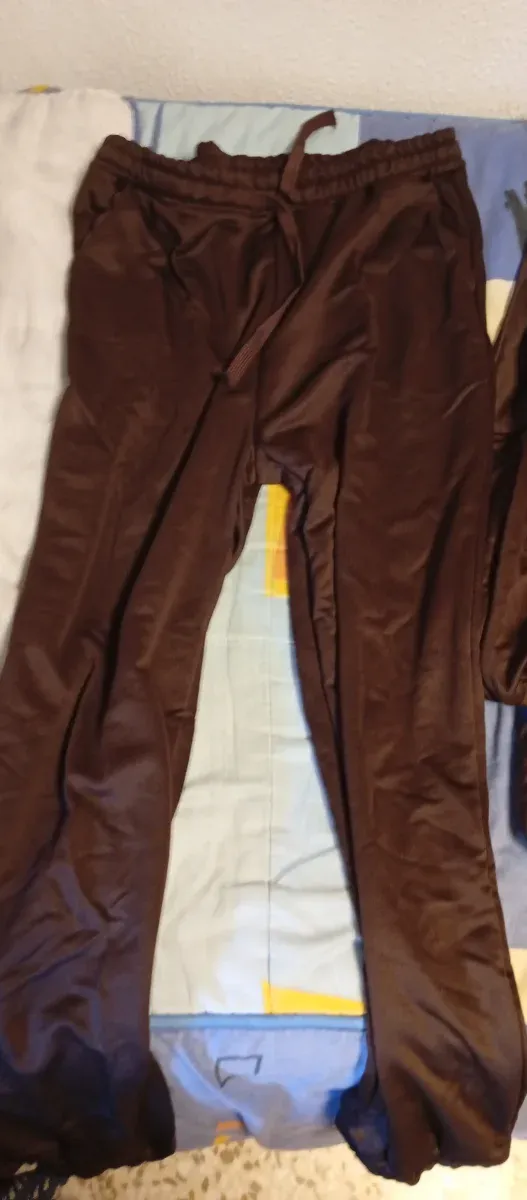 Conjunto chándal marrón