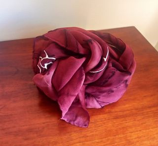 Fular seda morado estampado