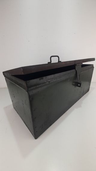 Cassetta porta attrezzi in metallo