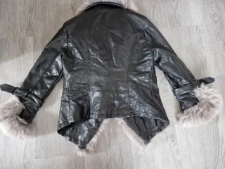 Cazadora Wild Side cuero sintético Negra con Borre